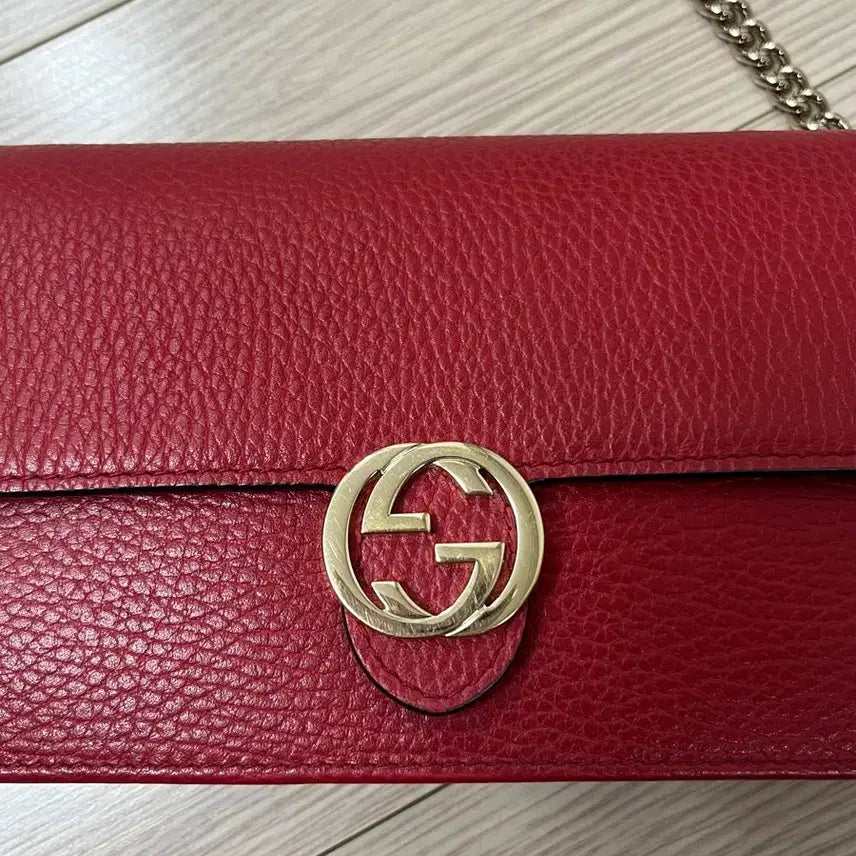 [BUNJANG] Gucci Interlocking Red Chain Crossbody Bag / 구찌 인터로킹 레드 체인 크로스백