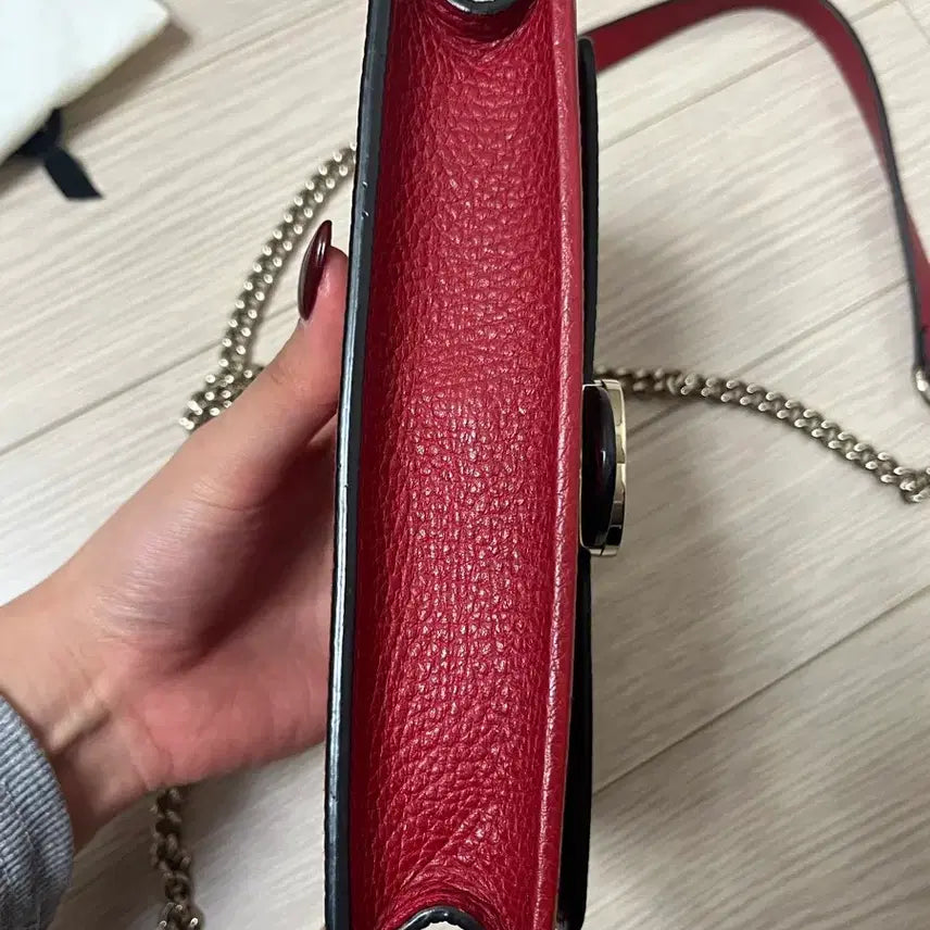 [BUNJANG] Gucci Interlocking Red Chain Crossbody Bag / 구찌 인터로킹 레드 체인 크로스백