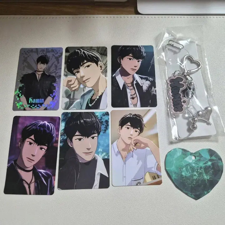 [BUNJANG] PLAVE Hamin Photocard Bundle Set / 플레이브 하민세트 포카+키링+워치참 8종