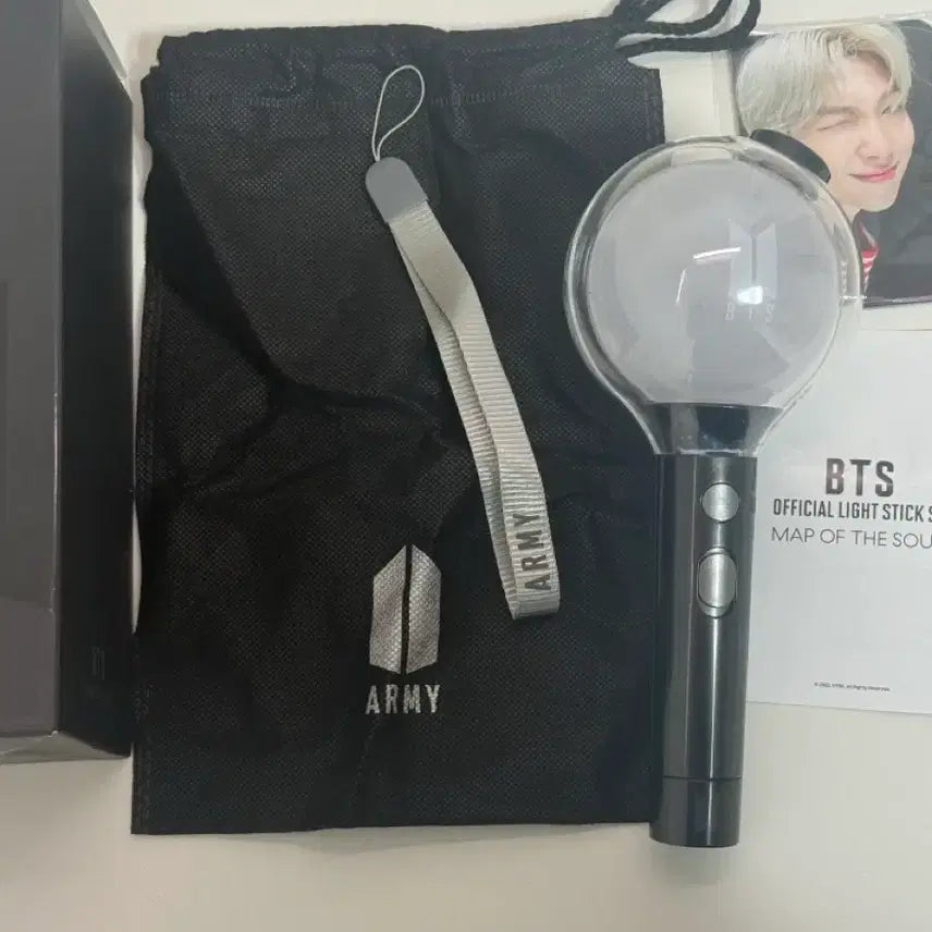[BUNJANG] BTS Army Bomb Light Stick (Ver. 3) Used / 스에밤 (아미밤) 하자있습니다