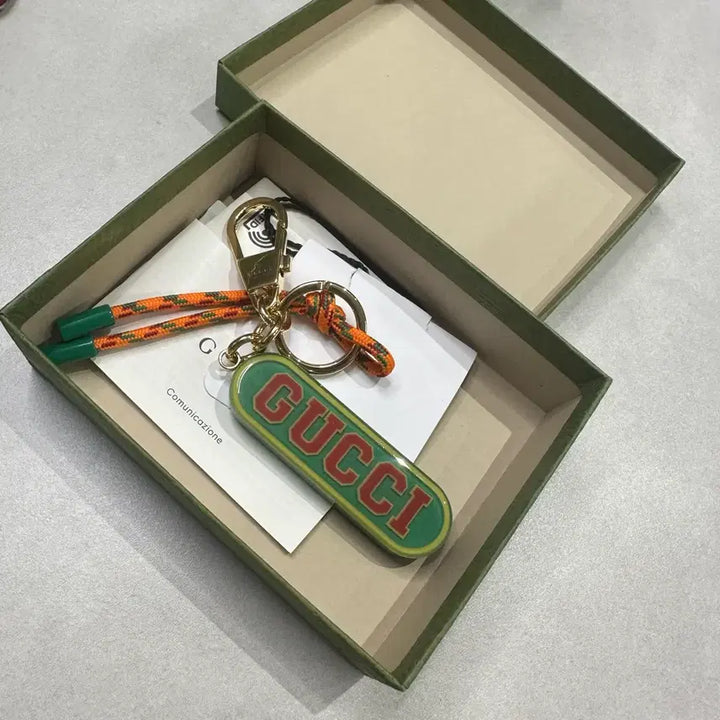 [BUNJANG] Gucci Green Logo Keyring / 구찌 그린 로고 키링 (미사용)