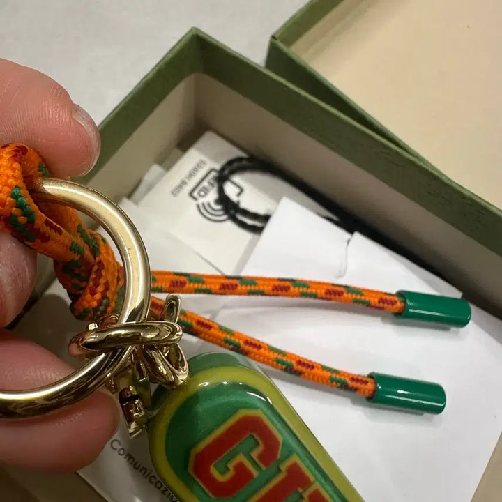 [BUNJANG] Gucci Green Logo Keyring / 구찌 그린 로고 키링 (미사용)