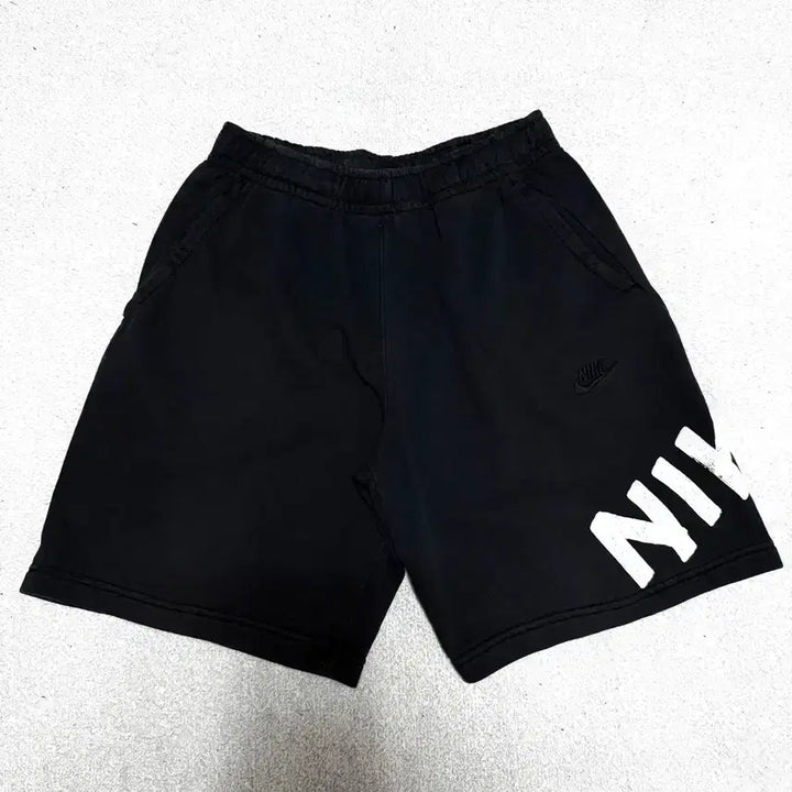 [BUNJANG] Nike Big Logo Training Shorts / [L,100]나이키 빅로고 트레이닝 반바지 팬츠