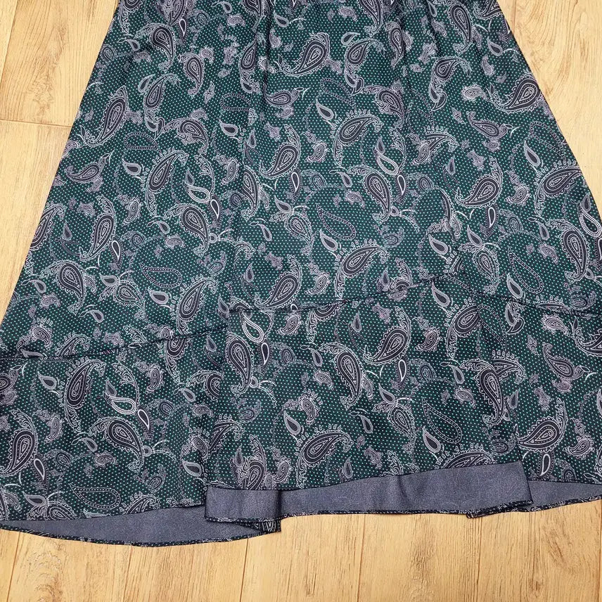 [SOLD OUT] SJSJ 페이즐리 프릴 숄더 원피스 55(그린칼라)