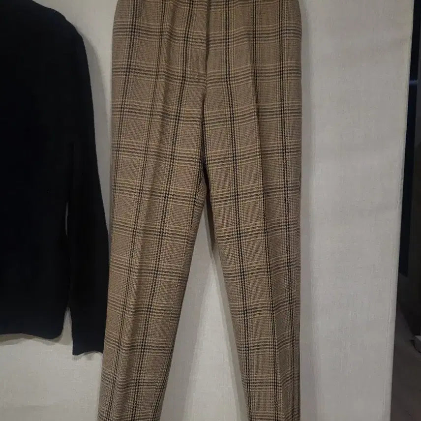 [BUNJANG] Black Point Knit Top & PAT Wool Check Slacks Bundle Set / 검정포인트 니트 PAT 울 체크 슬랙스 일괄