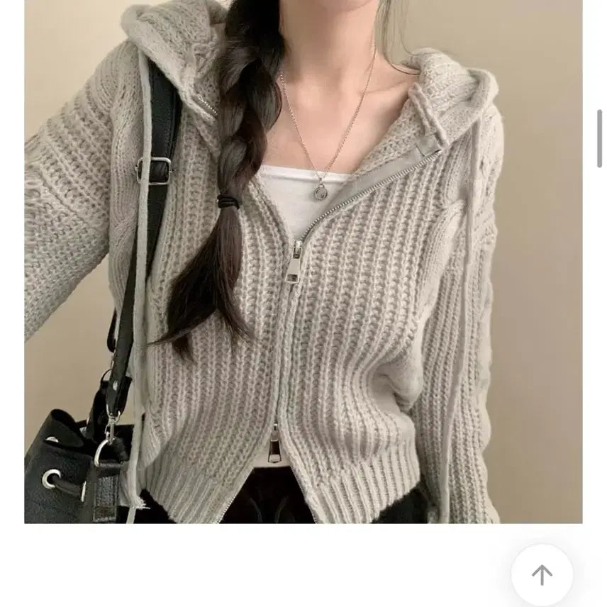 [BUNJANG] Avely Cable Knit Crop Hoodie / 에이블리 꽈배기 니트 크롭 후드 판매!!