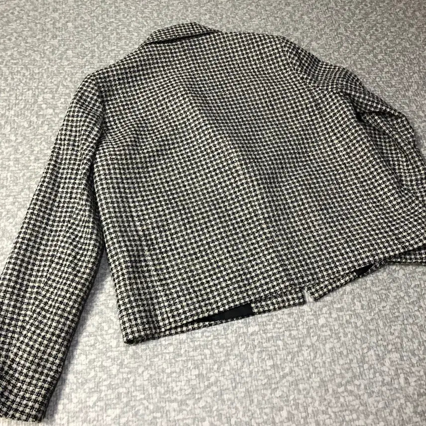 [BUNJANG] ZIGOT Glitter Tweed Jacket / 지고트 글리터 펄 트위드 자켓 출근룩 하객룩 결혼식 올드머니룩