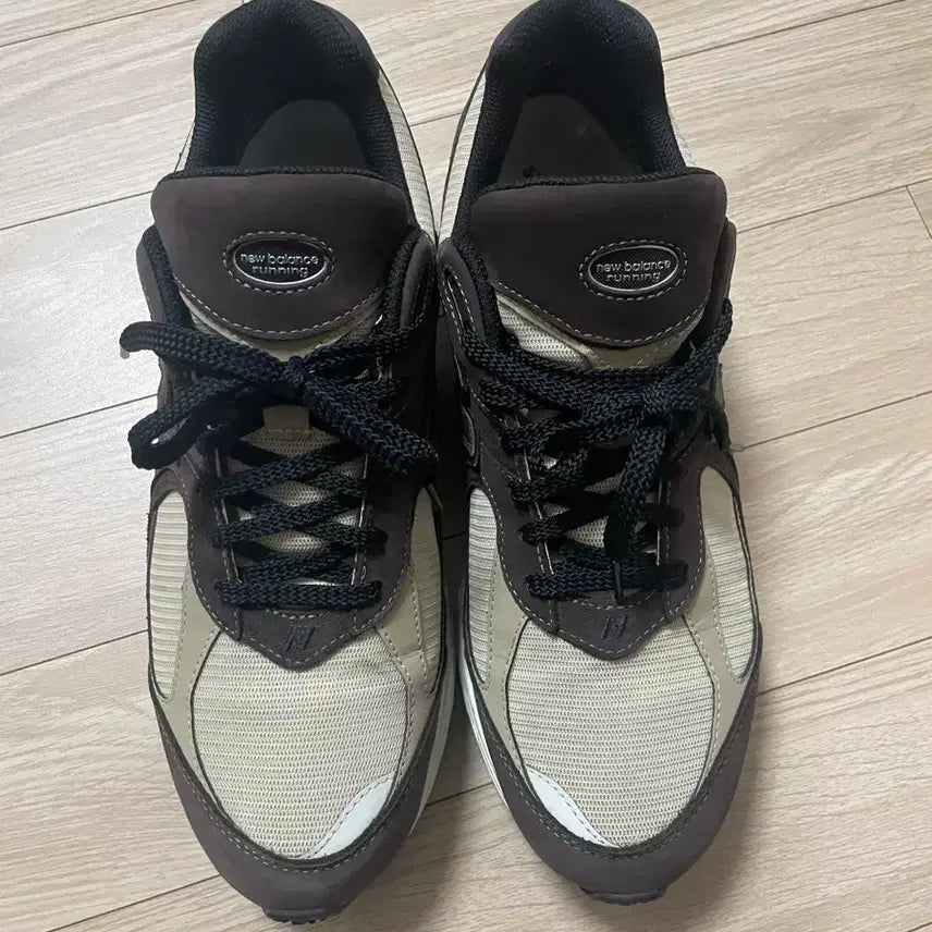 [SOLD OUT] 뉴발란스 2002r 고어텍스