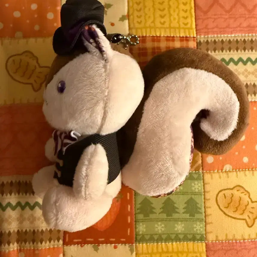 [BUNJANG] Unbranded Squirrel Plush Doll / 신사 다람쥐 인형