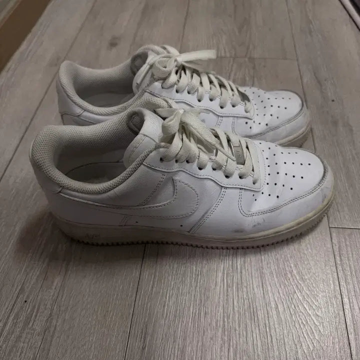 [BUNJANG] Nike Air Force White Sneakers / 나이키 에어포스 흰색 260