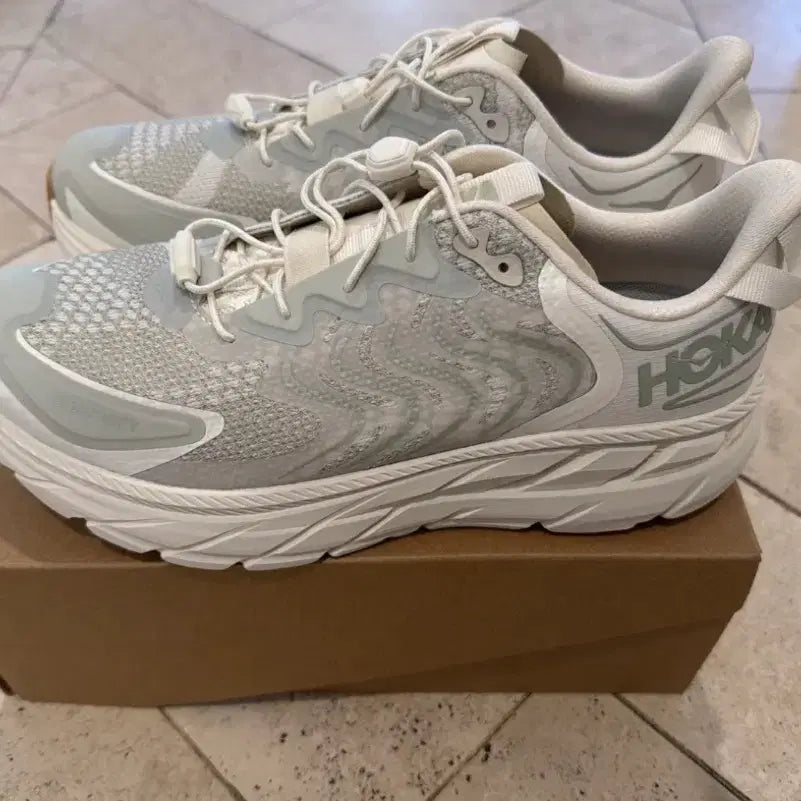 [BUNJANG] Hoka x Satisfy Clifton LS Celadon Tint Whisper White Sneakers / 호카 x 새티스파이 클리프톤 LS 셀라돈 틴트 위스퍼 화이트