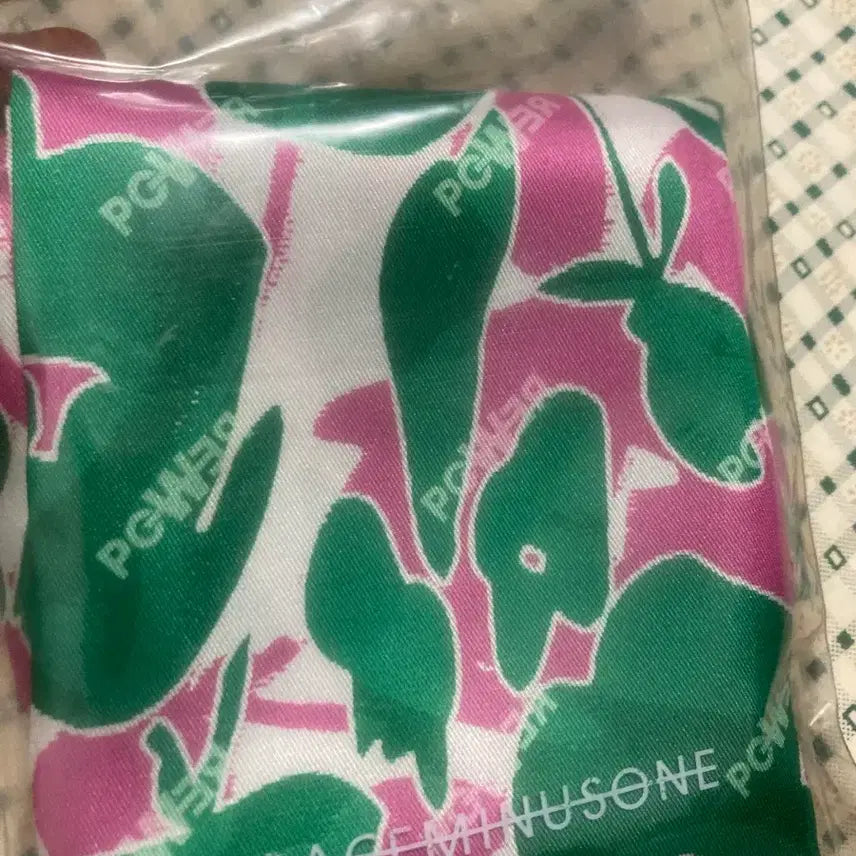 [BUNJANG] PEACEMINUSONE Power Scarf / 피스마이너스원 역조공 파워 스카프팔아요