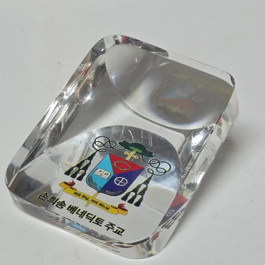 [BUNJANG] Catholic Bishop Crystal Paperweight / 가톨릭 크리스탈 문진 무거움 주교 천주교 문진 성물