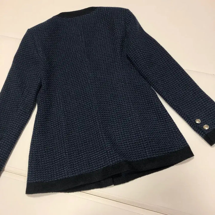 [BUNJANG] Loeuvre 23 Trimming Button Tweed Jacket / 루에브르 23년 트리밍버튼 트위드 자켓 올드머니룩 하객룩 출근룩