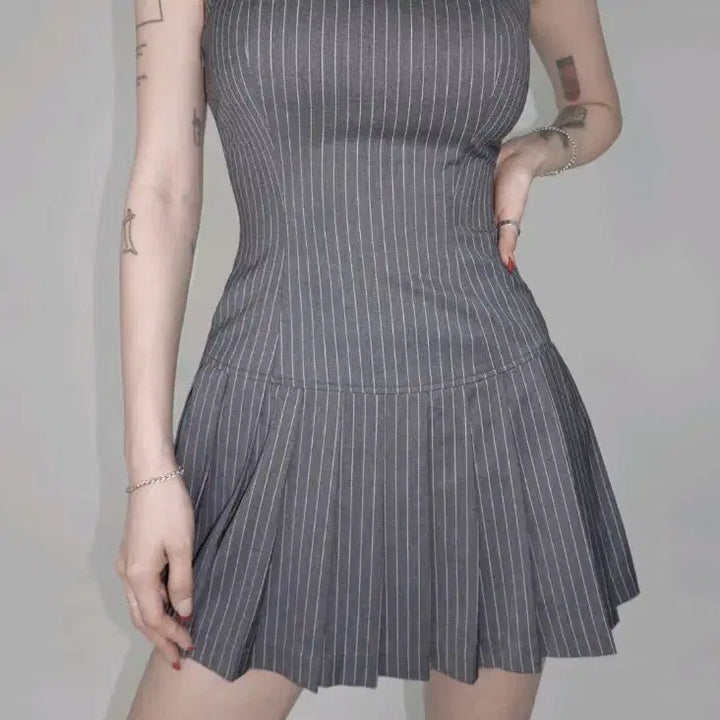 [SOLD OUT] 페일제이드 Geek Chic Dress 긱시크 원피스