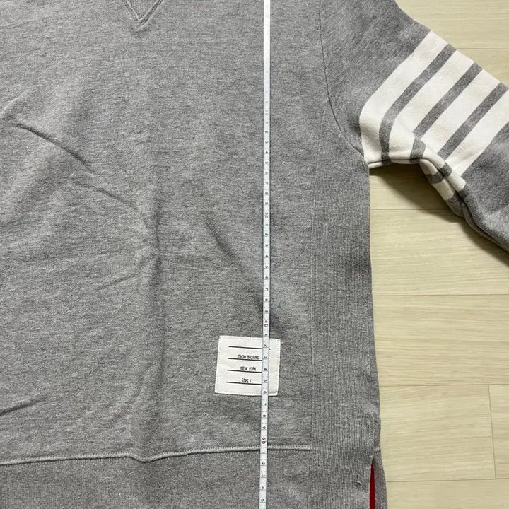 [BUNJANG] Thom Browne Crewneck Gray Sweatshirt / (정품) 톰브라운 맨투맨 그레이 1사이즈