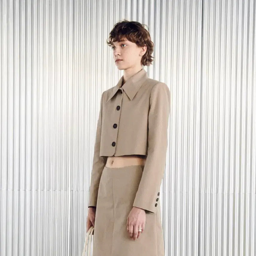 [BUNJANG] EOUS Cropped Jacket / 에오우스(EOUS) 크롭자켓 프리사이즈 새상품