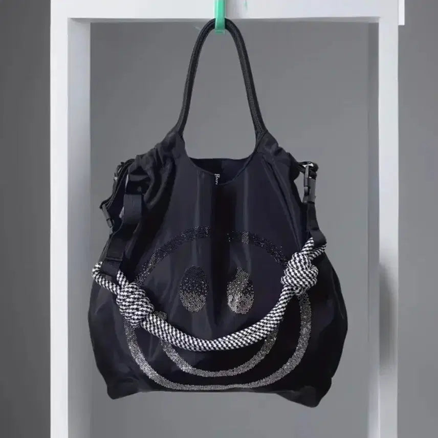 [BUNJANG] Smiley Face Black Tote Bag / 스마일리 페이스 블랙 토트백(새상품)