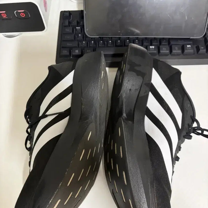 [BUNJANG] Adidas Evo SL 290ml Sneakers / 아디다스 에보sl evo sl 에보슬 290ml