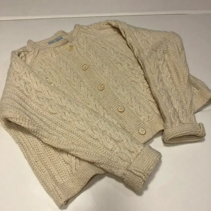 [BUNJANG] Romanticize Shetland Cable Knit Cardigan / 로맨티사이즈 셔틀랜드 케이블 가디건 꽈배기니트 울 그랜마 할미룩 오버핏