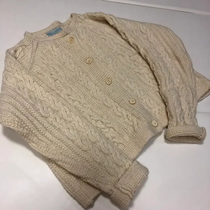 [BUNJANG] Romanticize Shetland Cable Knit Cardigan / 로맨티사이즈 셔틀랜드 케이블 가디건 꽈배기니트 울 그랜마 할미룩 오버핏