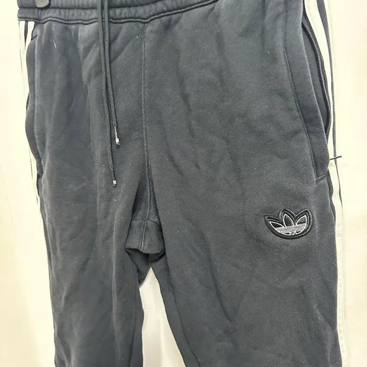 [BUNJANG] Adidas Arabian Vintage Black Training Pants L / [만원 아라비아빈티지]아디다스 블랙 트레이닝 바지 L