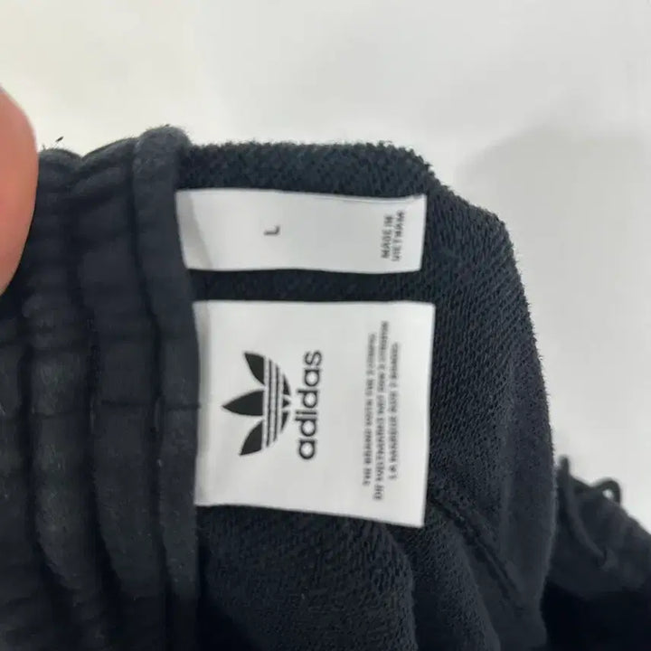 [BUNJANG] Adidas Arabian Vintage Black Training Pants L / [만원 아라비아빈티지]아디다스 블랙 트레이닝 바지 L