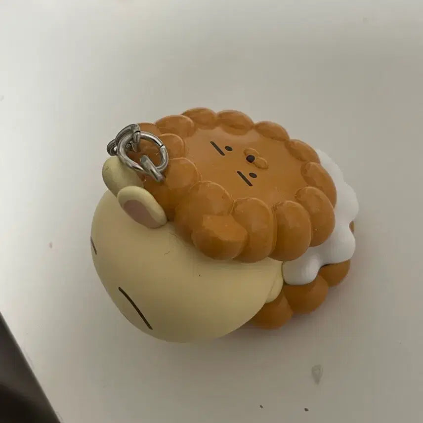 [BUNJANG] Usagi Kakao Collaboration Ryan Keyring / 우사기 카카오 콜라보 키링