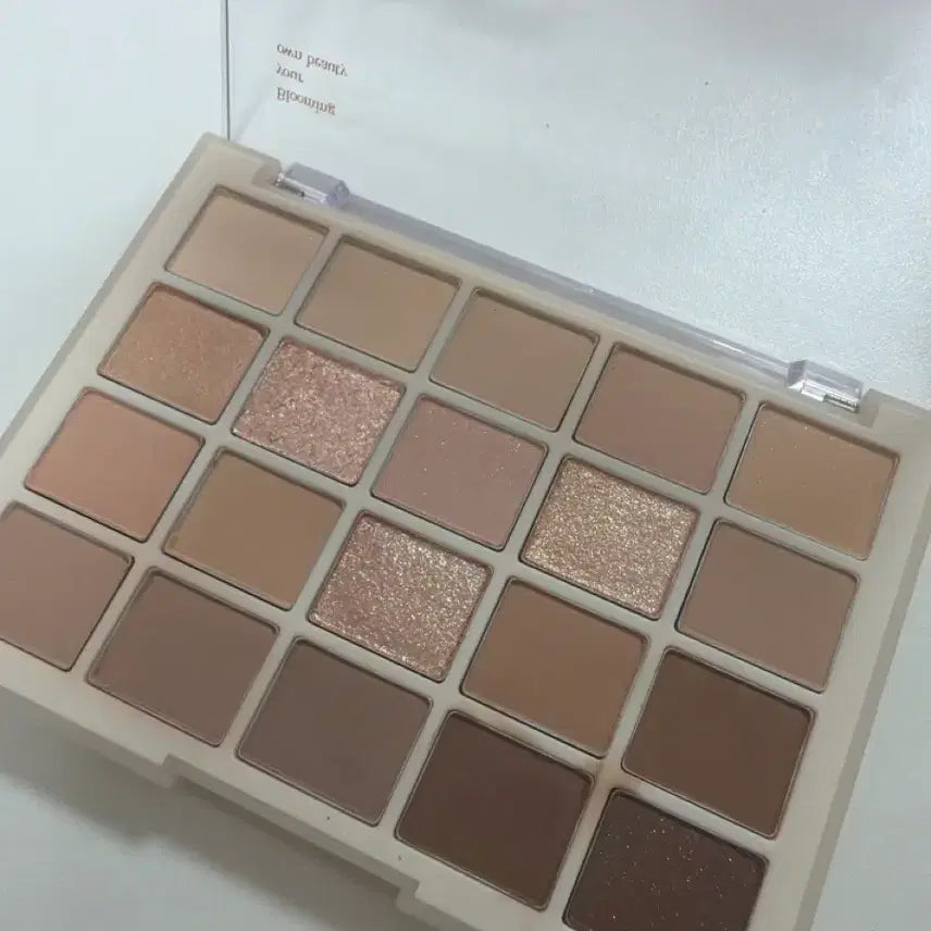[BUNJANG] Dasique Warm Basic Eyeshadow Palette / 데이지크 팔레트 웜베이직