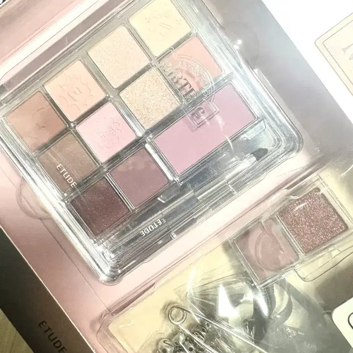 [BUNJANG] Etude e 건l잖아 Palette / 미개봉)에뛰드e건l잖아 팔레트 판매