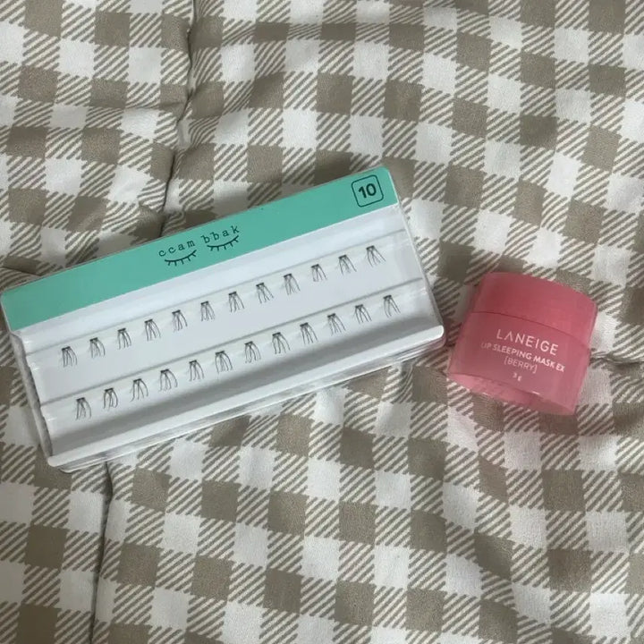 [BUNJANG] Kkamppak 10mm Brown Eyelashes and Laneige Lip Sleeping Mask Mini Bundle / 깜빡 10mm 브라운 2기둥+라네즈 립마스크 미니