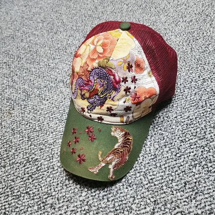 [BUNJANG] Ripley Embroidered Ball Cap / 리플리 자수 볼캡 모자