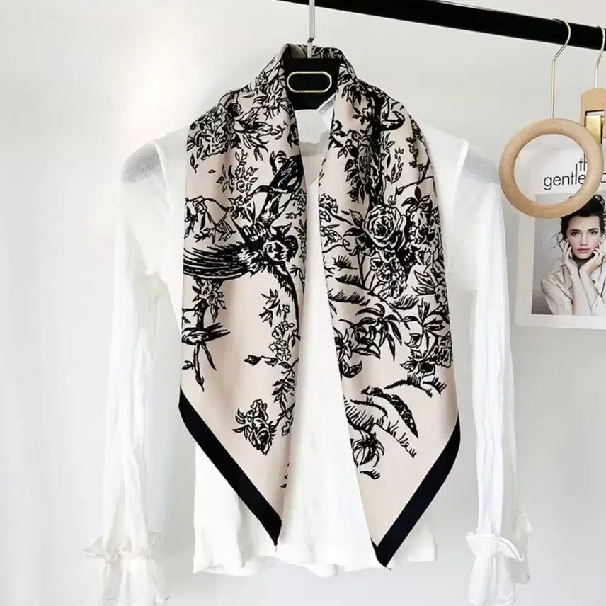 [BUNJANG] Floral Pattern Scarf / 플라워 패턴 스카프 (새상품)