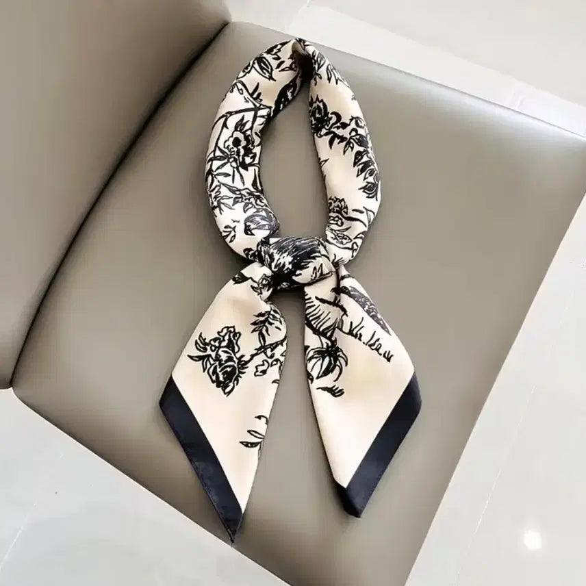 [BUNJANG] Floral Pattern Scarf / 플라워 패턴 스카프 (새상품)