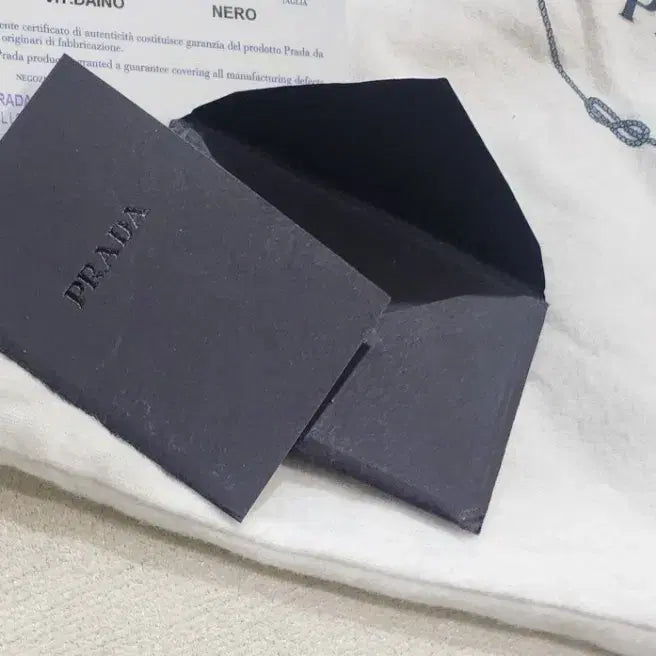 [BUNJANG] Prada Black Clutch (Crossbody) / 상태A+) 100%정품 프라다 블랙 클러치(크로스백 가능)