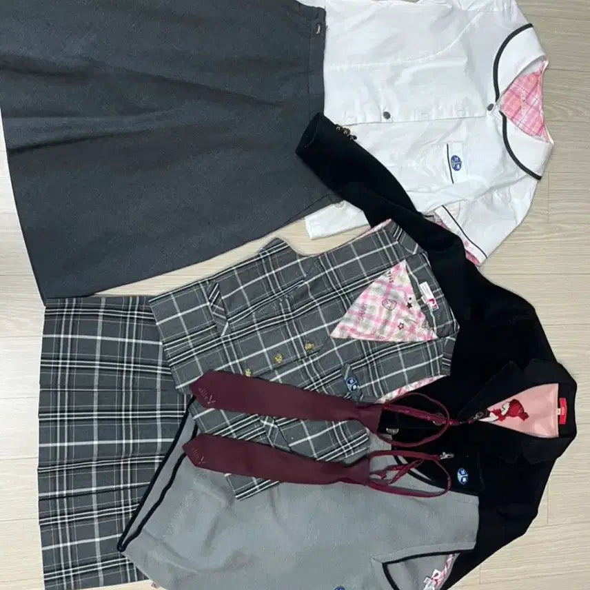 [BUNJANG] Jijok Middle School Uniform Set / 지족중 교복 (세탁x)