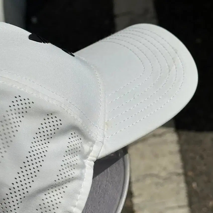 [BUNJANG] Adidas White Ball Cap / [F] 아디다스 화이트 볼캡 모자