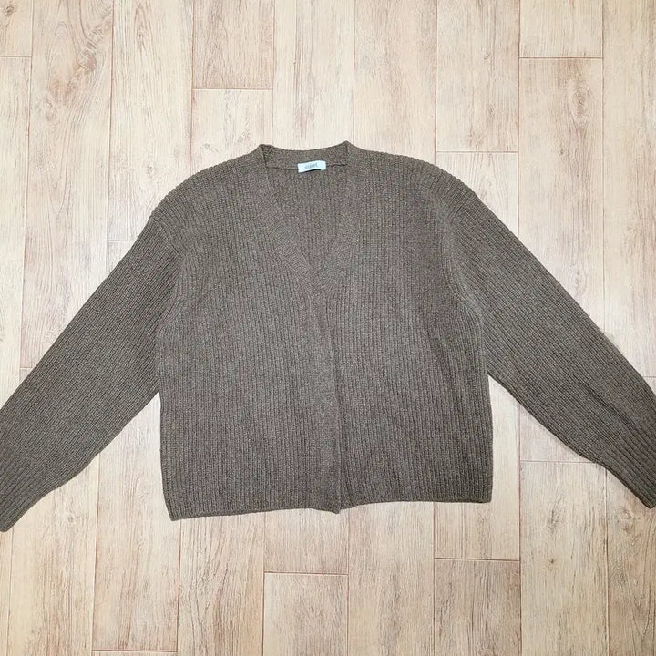 [BUNJANG] COKET V-Neck Knit Cardigan / 코켓(COKET) V넥 니트가디건 프리사이즈 새상품