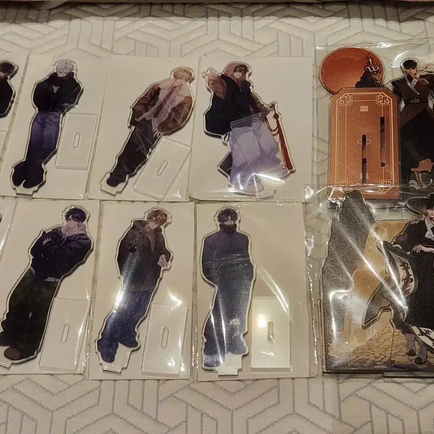 [BUNJANG] Goedamchulgeun Acrylic Stand Bundle Set / 일괄 괴담출근 괴출 아크릴 스탠드 아크릴 디오라마 현무오봉도 용사