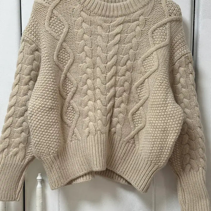 [BUNJANG] ByMina Editorial V-Neck Knit Beige / 바이미나 에디토리얼비 니트 베이지