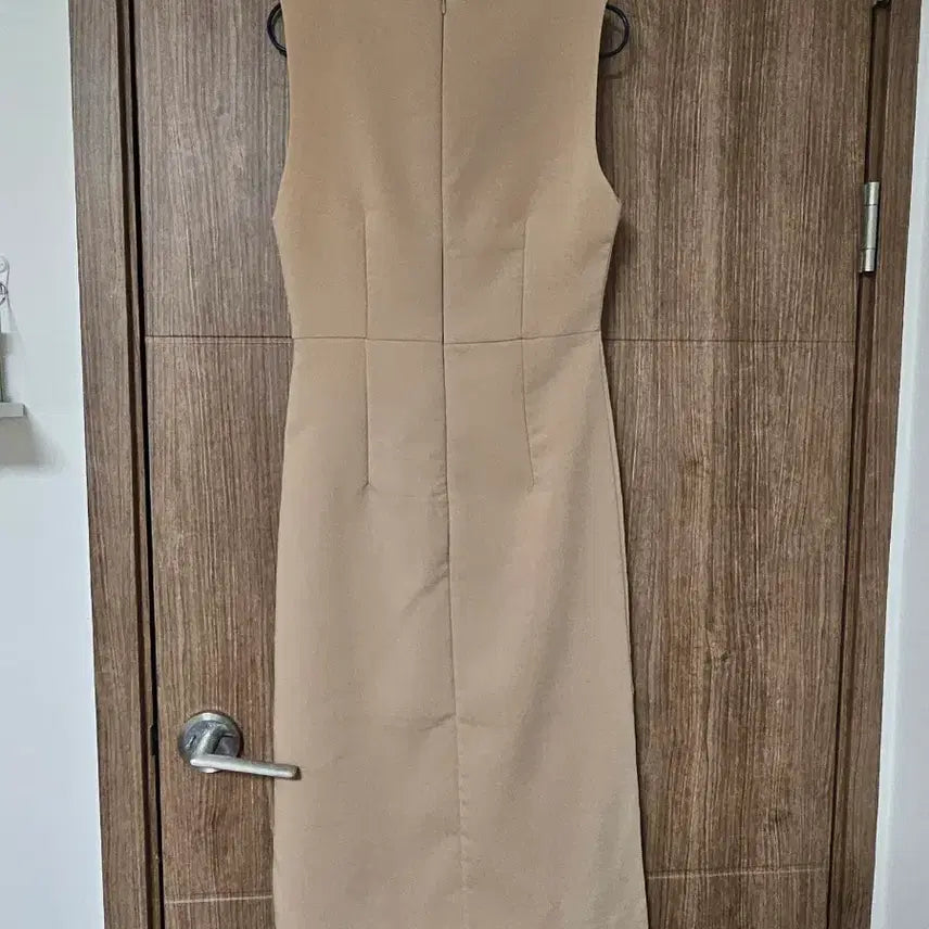 [BUNJANG] J.Elf Beige Rienne Long Dress / 제이엘프 베이지 리엔느 롱 원피스