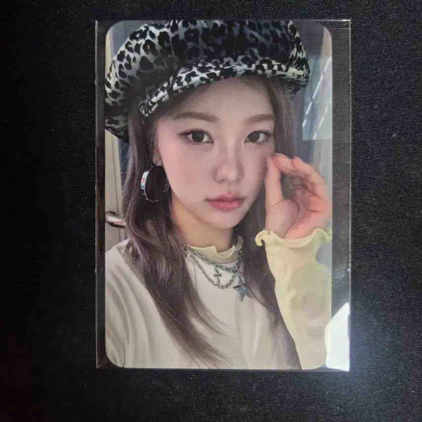 [BUNJANG] Young Posse Han Ji-eun YES24 POB Photocard / 영파씨 한지은 예스24 예사 미공포 포카 콜드 예판