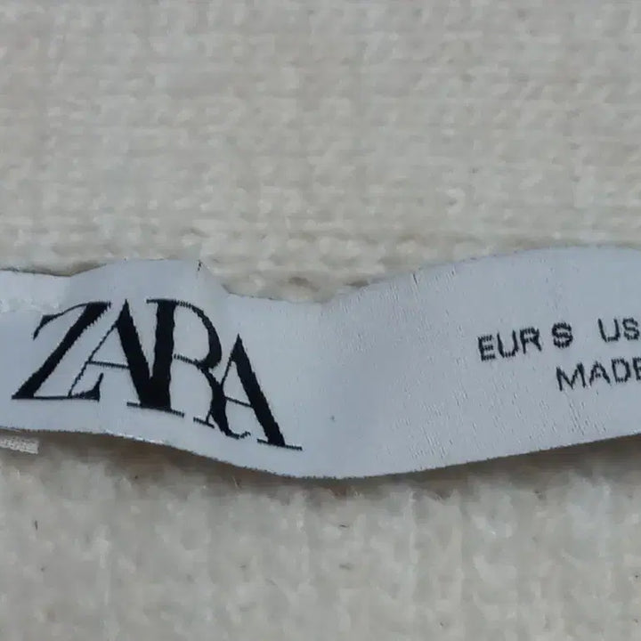[BUNJANG] Zara Ivory Embroidered Collar Knit S / 자라 아이보리 자수 카라 니트 S55~66