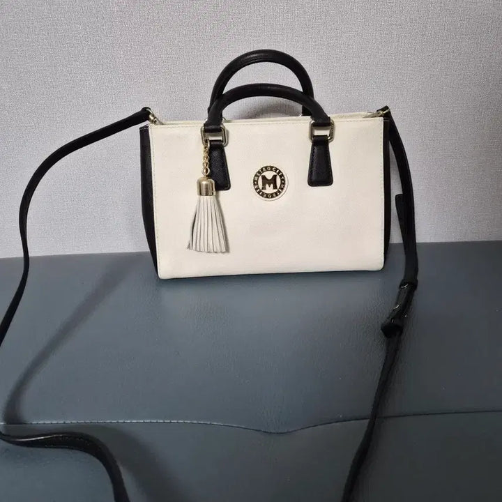 [BUNJANG] Metrocity Leather Tote Bag Crossbody Shoulder Bag / 메트로시티 토트백 크로스백 숄더백 가방-379