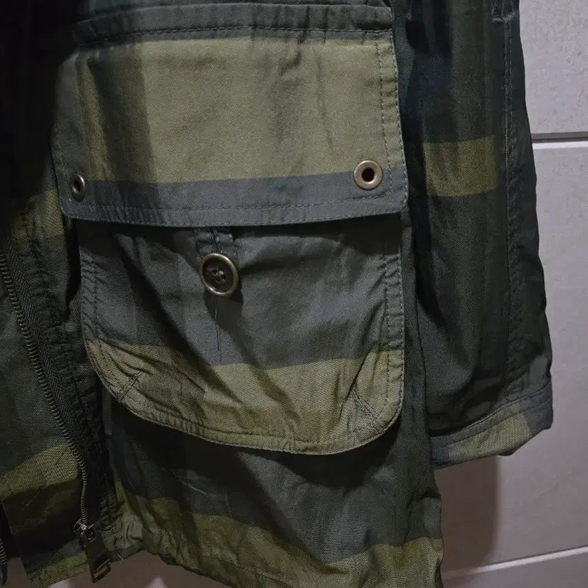 [SOLD OUT] 정품!버버리 여성 바람막이 55전.후