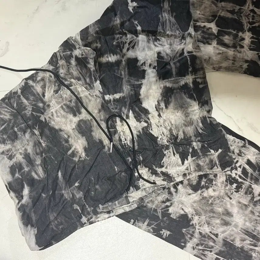 [BUNJANG] Black and White Tie-Dye Training Pants / 블랙/화이트 타이 다이 트레이닝 팬츠