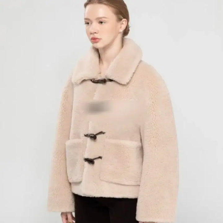 [BUNJANG] Short Toggle Coat (Beige) / 뽀글이 양털 떡볶이 숏코트 (베이지)
