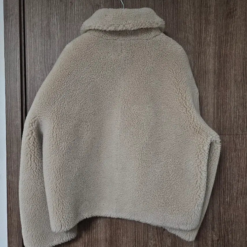 [BUNJANG] Short Toggle Coat (Beige) / 뽀글이 양털 떡볶이 숏코트 (베이지)