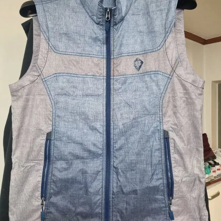[BUNJANG] Kolon Sport Blue Gray Windbreaker Vest / 코오롱 스포츠 블루 그레이 바람막이 베스트