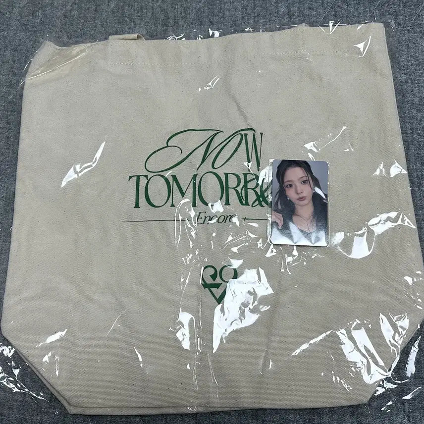 [BUNJANG] fromis_9 Nakyoung Tote Bag (Japan Encore MD) / 프로미스나인 일본 앙콘 MD 토트백(나경) 미개봉 판매